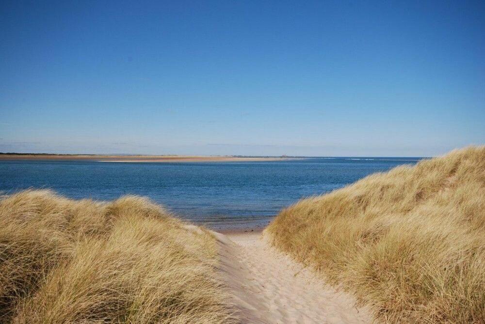 Heather Cottages - Plover Bamburgh Exterior foto
